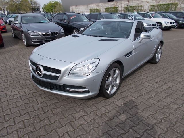 Mercedes-Benz SLK 250 BE  Navi Leder Sportsitze Parksensoren