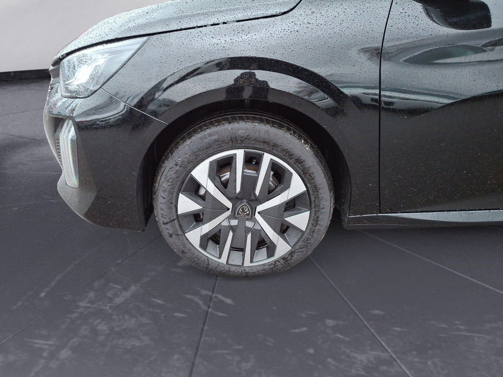 Peugeot 208 - Bild 12