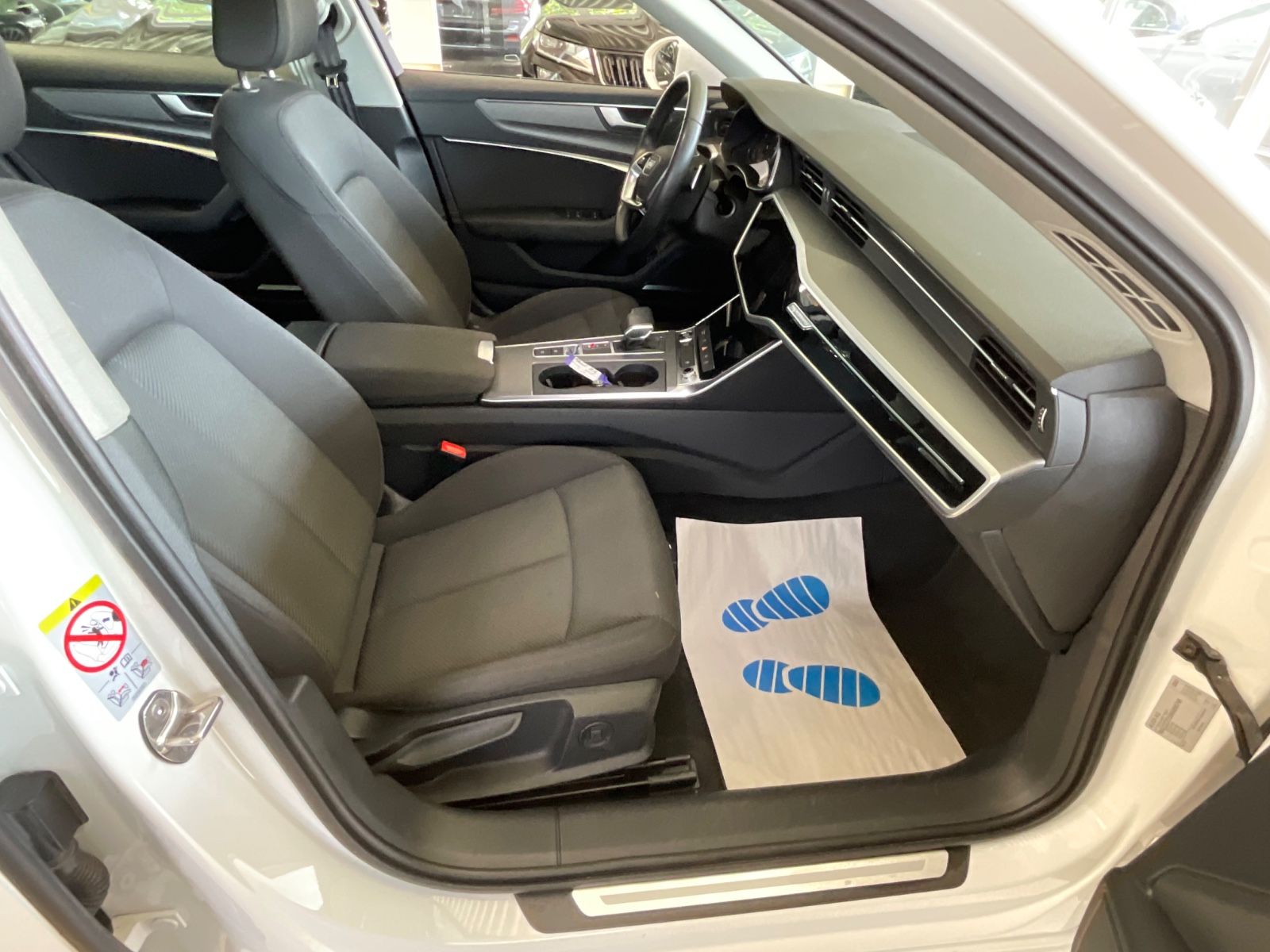 Fahrzeugabbildung Audi A6 Avant 45 TDI quattro*Business-Paket