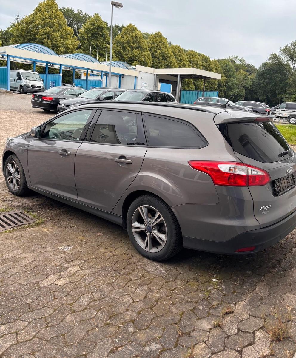 Ford Focus 2014 — photo 5