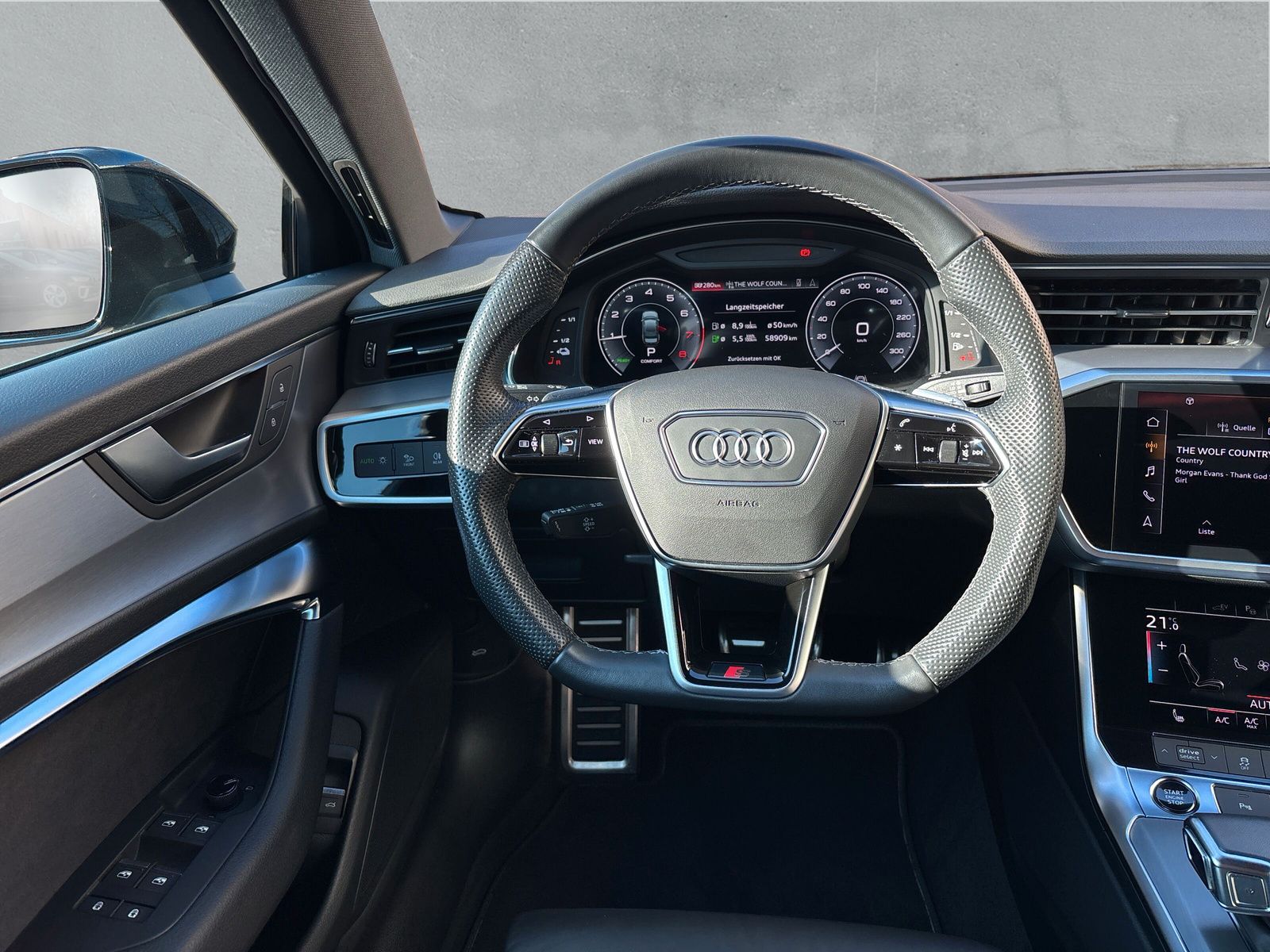 Fahrzeugabbildung Audi A6 Limo 50 TFSIe quattro S-Line AHK Ambiente