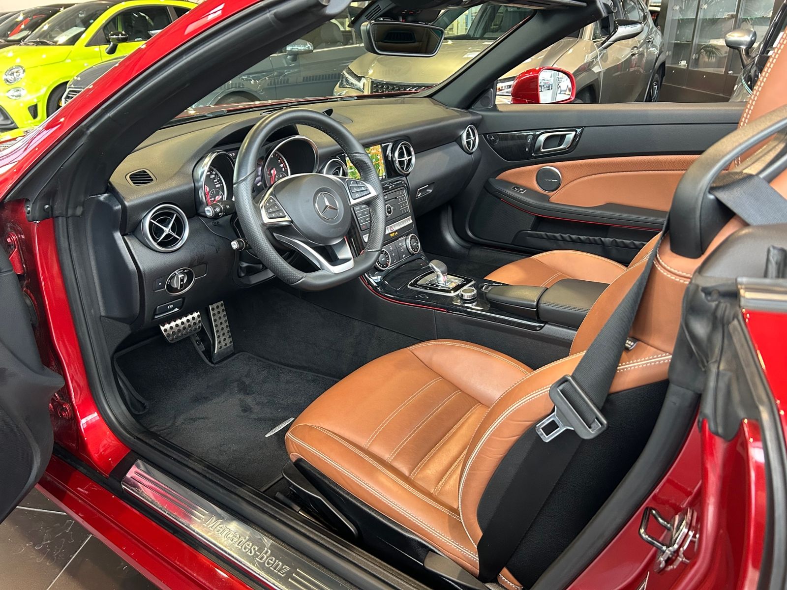 Fahrzeugabbildung Mercedes-Benz SLC 300 H/K RFK LED NAVI