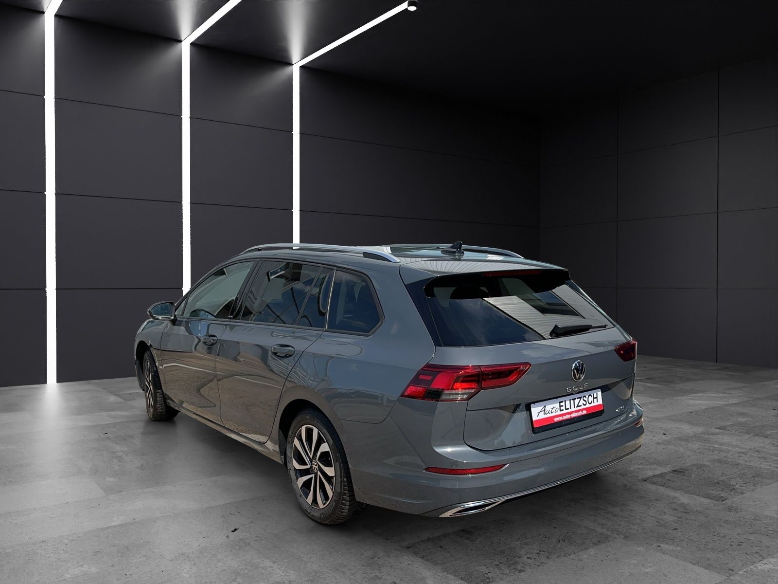 Fahrzeugabbildung Volkswagen Golf VIII Variant eTSI Active DSG NAVI LED AppCo