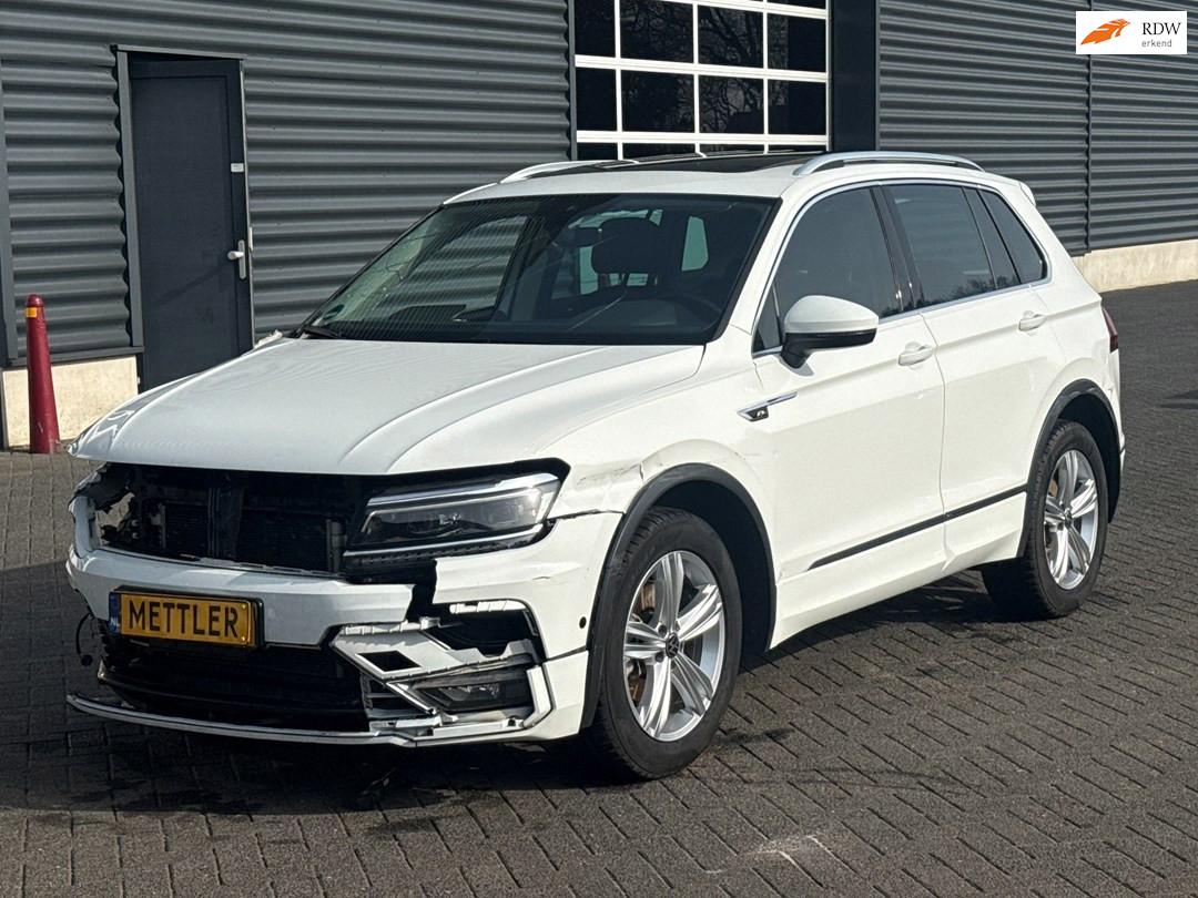 Volkswagen TIGUAN 1.5 TSI ACT Highline, R-Line, Panoramadak