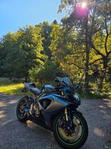 Suzuki GSXR K7 600ccm - SUZUKI GSXR K7