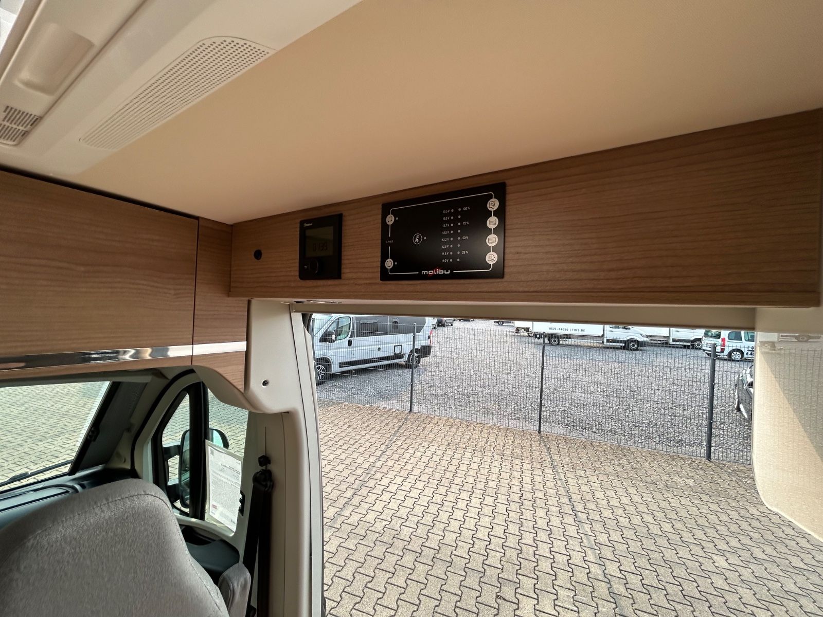 Fahrzeugabbildung Malibu Van Compact 600 LE MJ 25 Autom. Aktion