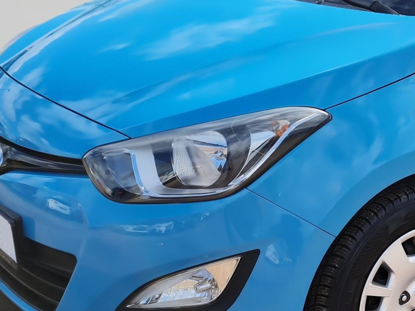 Fahrzeugabbildung Hyundai i20 5 STAR EDITION 1.2 GOLD KLIMA+HU/AU+SERVICE