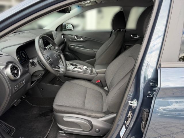 Fahrzeugabbildung Hyundai KONA Trend Elektro 2WD +KLIMA+PDC+NAVI+SHZ+RFK+U