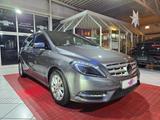 Mercedes-Benz B 200+AHK+PANO+KAMERA+BI XENON+NAVI+LEDER+ - gebrauchte Mercedes-Benz B 200 aus dem Jahr 2012