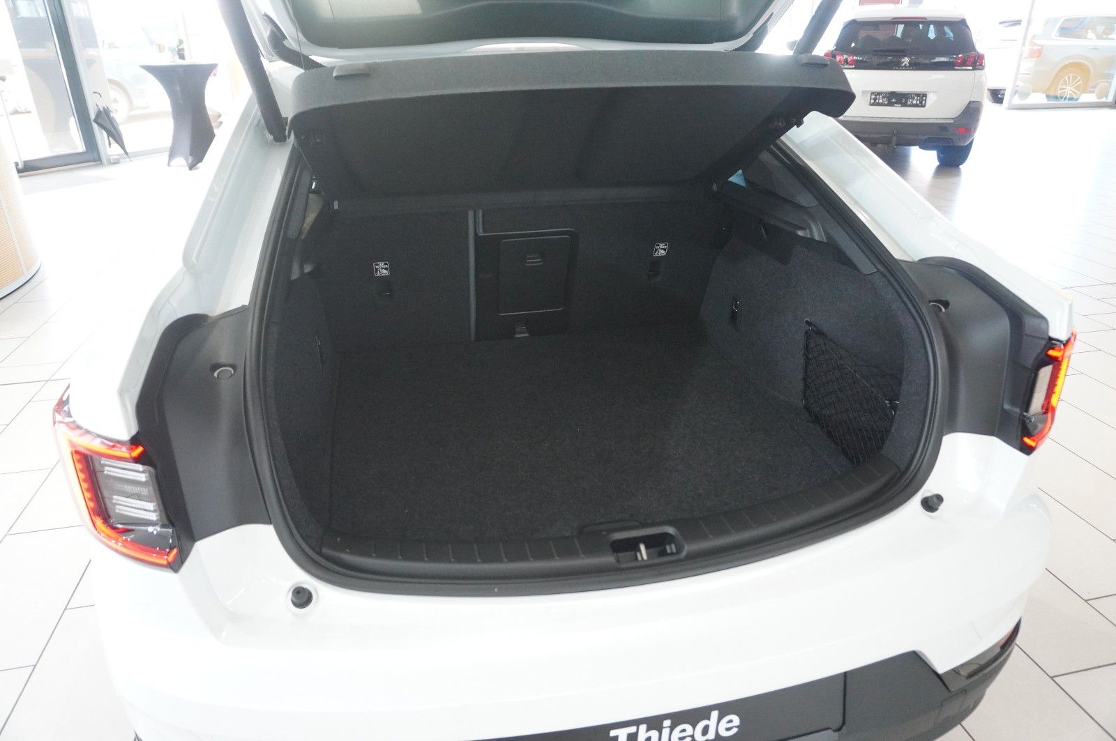 Fahrzeugabbildung Polestar 2 Long Range DUAL-MOTOR NAVI/LED/360°/VIRT/PILOT