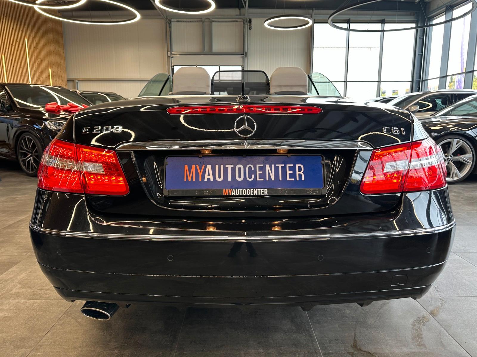 Mercedes-Benz E 200 *NACKENHZ*SITZHZ/Belüftung*NAVI*PDC*TEMPO*