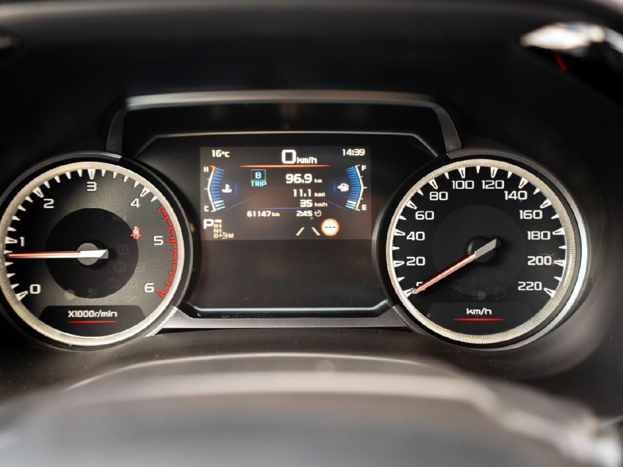 Fahrzeugabbildung Isuzu D-Max Space Cab 4WD LSE