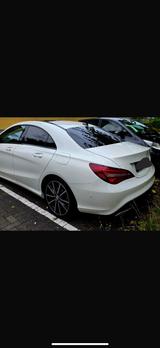 Mercedes-Benz CLA 180 Urban Urban - Mercedes-Benz CLA 180 in Köln