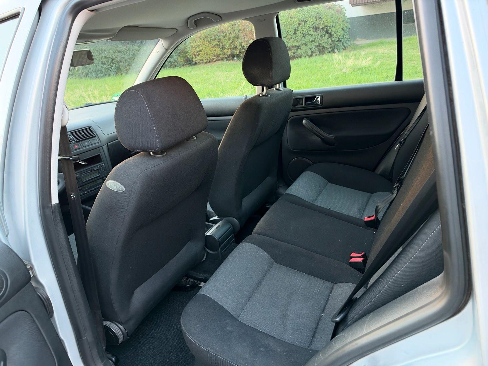 Volkswagen Golf 2004 — photo 12
