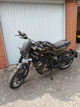 Husqvarna Svartpilen 401  - HUSQVARNA 401 SVARTPILEN