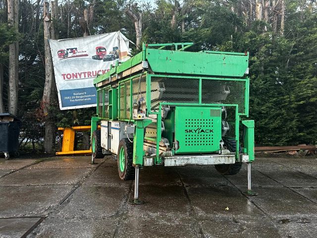 Jiný Skyjack SJ9250 SCISSOR LIFT DIESEL