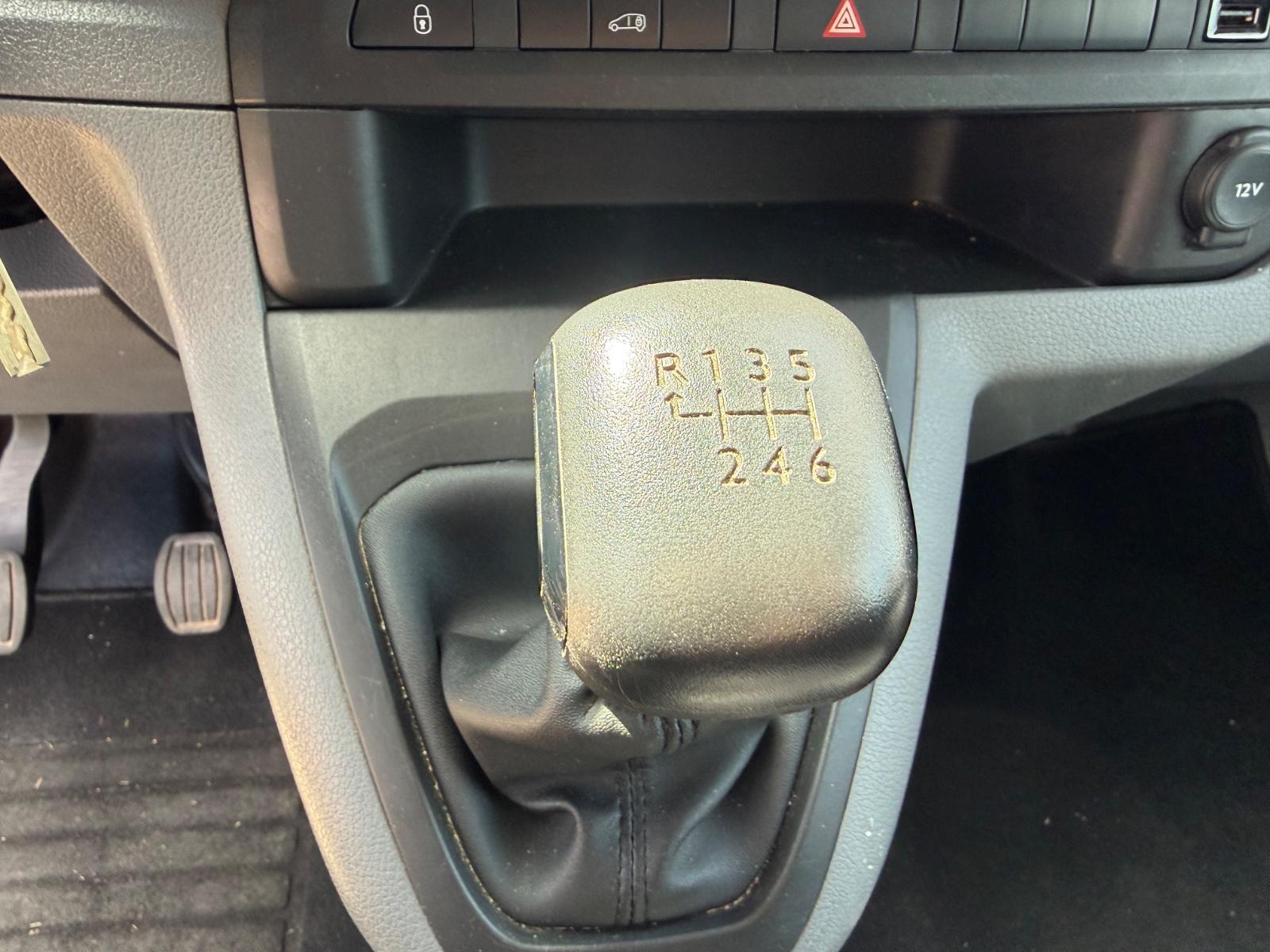 Peugeot Expert Kasten Premium L3+PDC+Klima+Navi+1.Hand