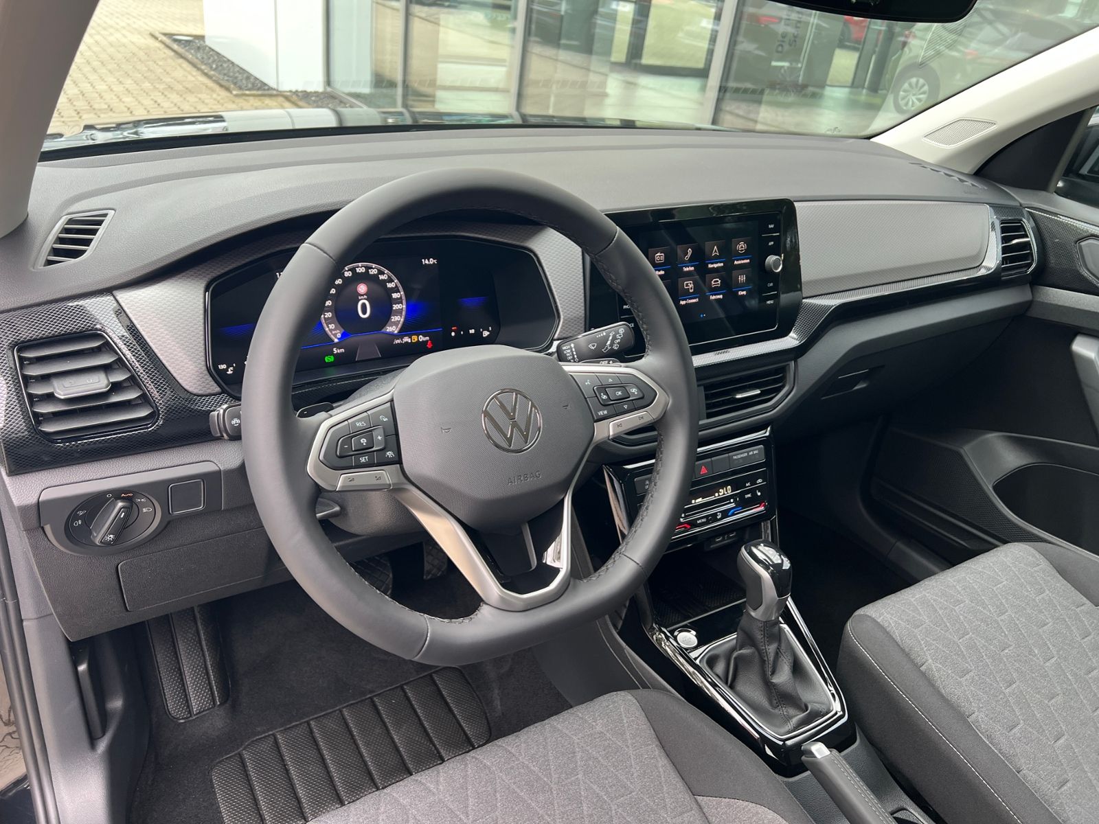 Fahrzeugabbildung Volkswagen T-Cross Life 1.0 TSI DSG *AHK, IQ-Light, ACC, Ka