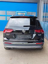 Volkswagen TIGUAN 2,0 TDI SCR 4MOTION ALLSPACE HIGHLINE DSG - schwarze Volkswagen Tiguan Allspace