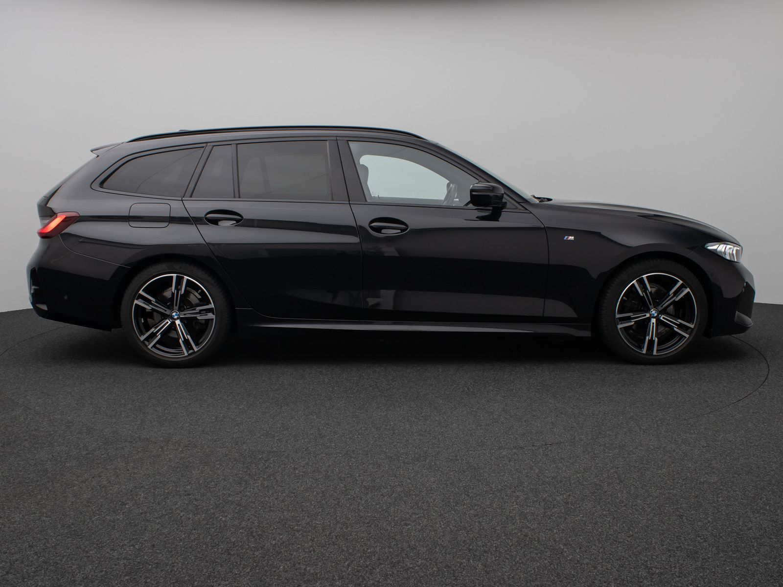 Fahrzeugabbildung BMW 318i M Sport Kamera HUD DAB HiFi Fernlichtassist