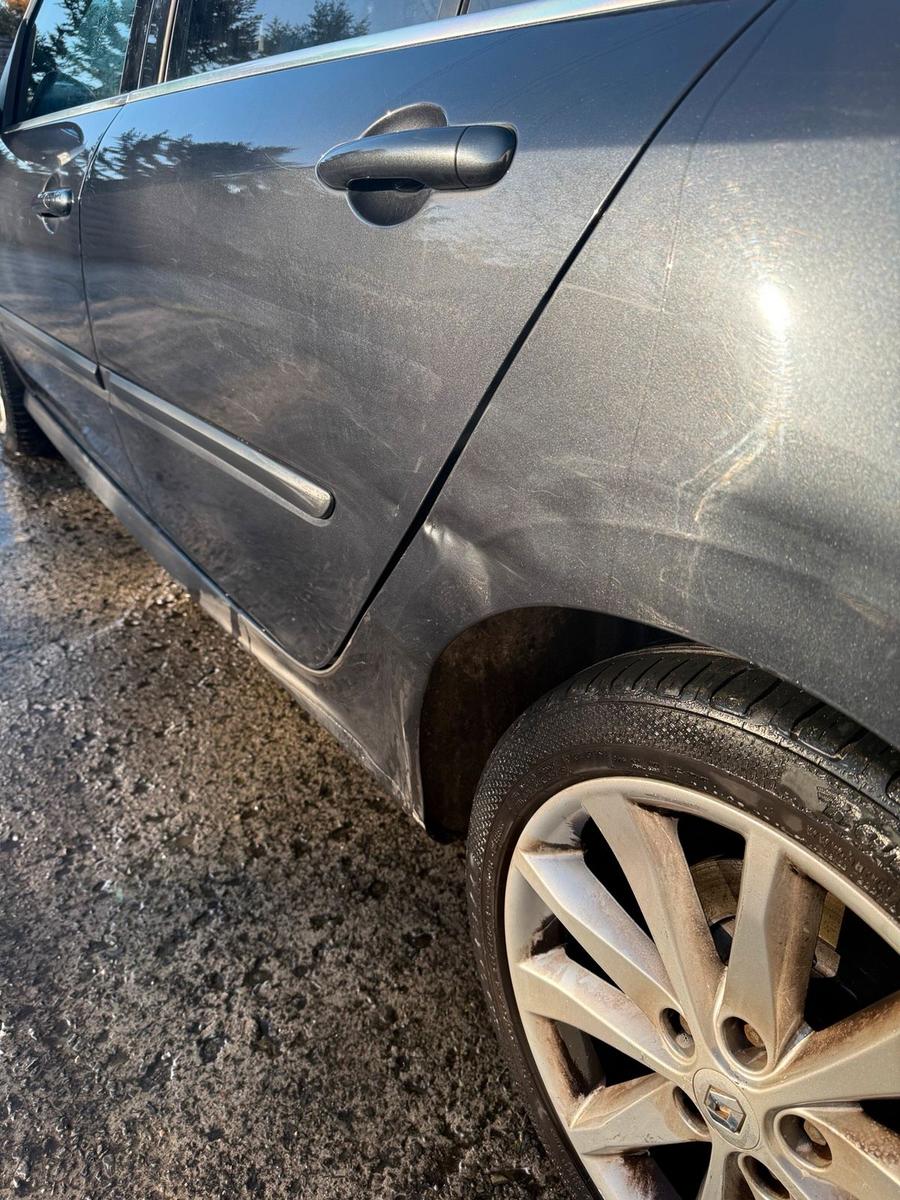 Renault Laguna 2008 — photo 9