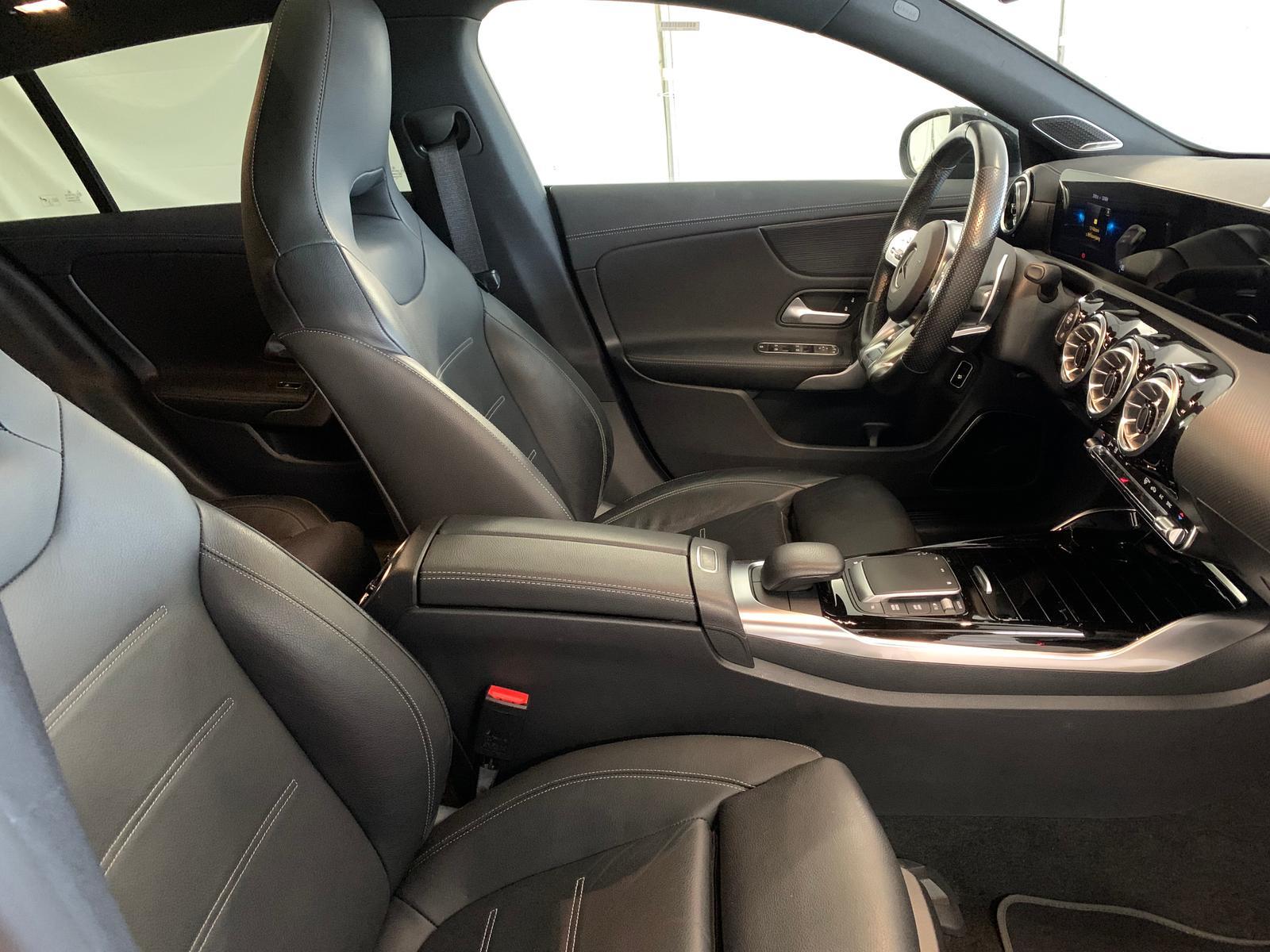 Mercedes-Benz CLA 35 SB AMG 4M Multibeam Widescreen Pano Distr