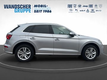 Audi Q5 55 TFSI e 2.0 quattro KLIMA A ALA CARPLAY