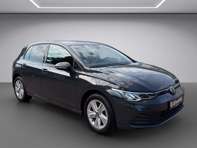Golf VIII 1.0 eTSI Life DSG NAVI ACC STANDHZ LED