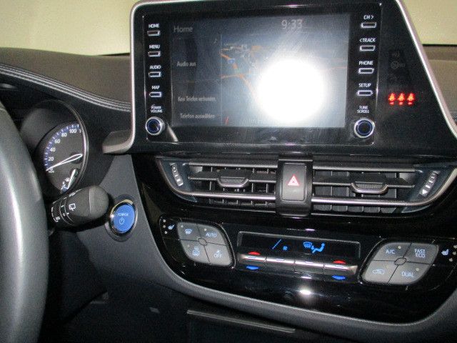 Fahrzeugabbildung Toyota C-HR Hybrid Business Edition