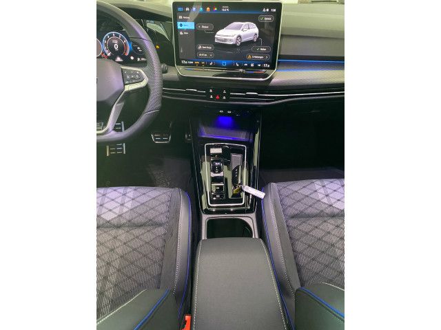 Golf Variant R-Line 1.5 eTSI DSG AHK+MATRIX+NAVI