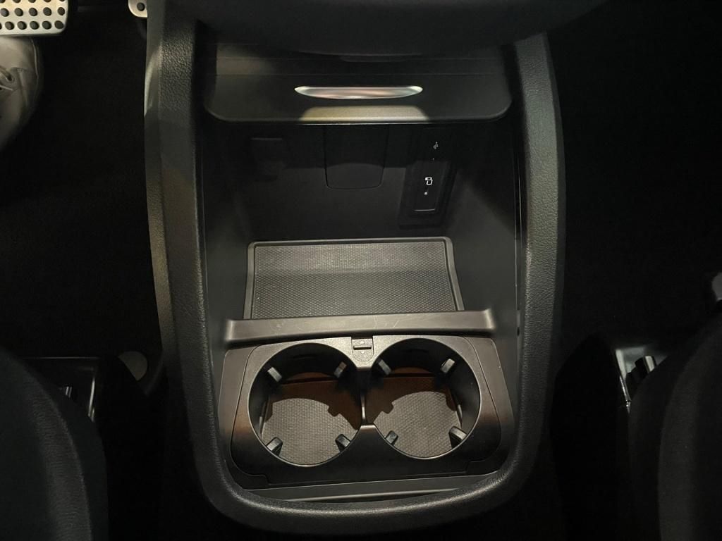 Fahrzeugabbildung Mercedes-Benz V 250 ED/L AMG 7Sitze STHZ LED EASY-PACK 10''MBU