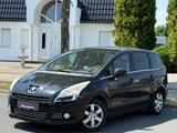 Peugeot 5008 Family plus * 1. HAND * 7- SITZER * - gebrauchte Peugeot 5008 aus dem Jahr 2011