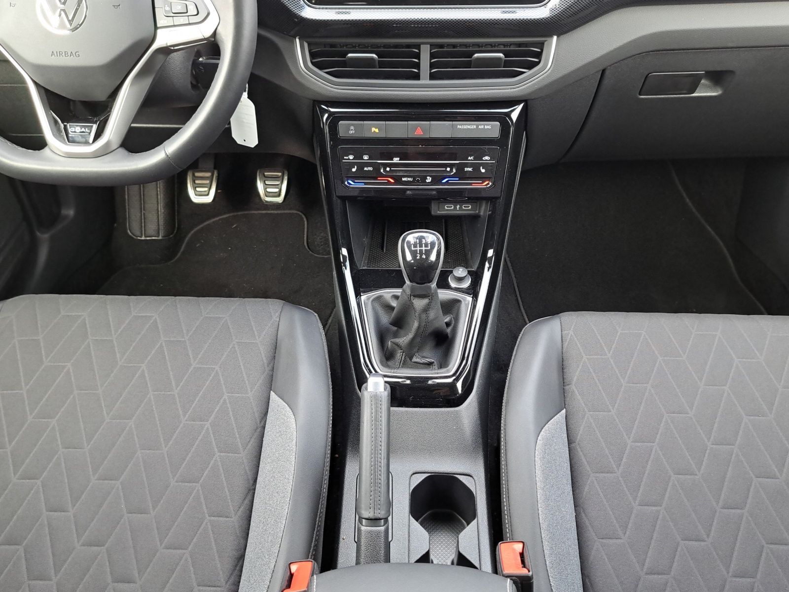 Volkswagen T-Cross - Bild 9