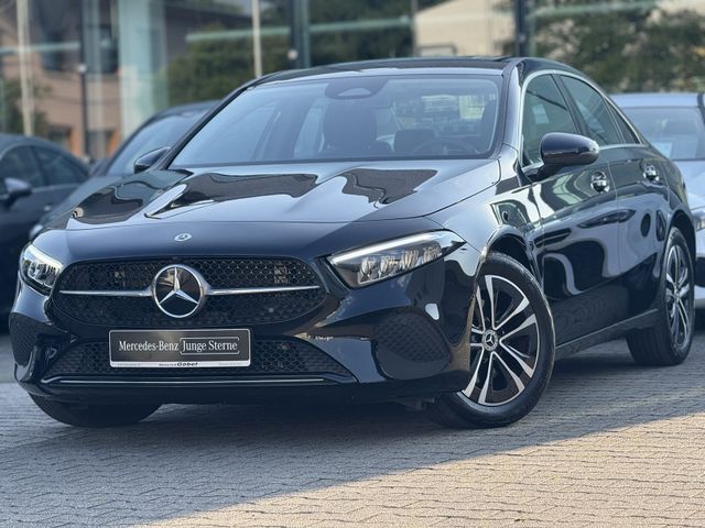 Mercedes-Benz A180 Lim. PROGRESSIVE*KAMERA*LED*LENKRADHEIZUNG*