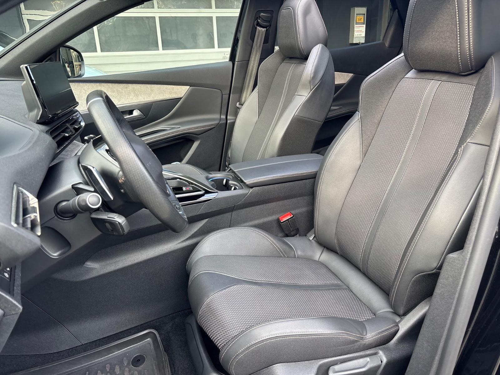 Peugeot 3008 GT *1.Hand*Scheckheft*Garantie 03/2027*