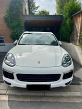 Porsche Cayenne Turbo Turbo - Porsche Cayenne Turbo mit Diesel-Antrieb