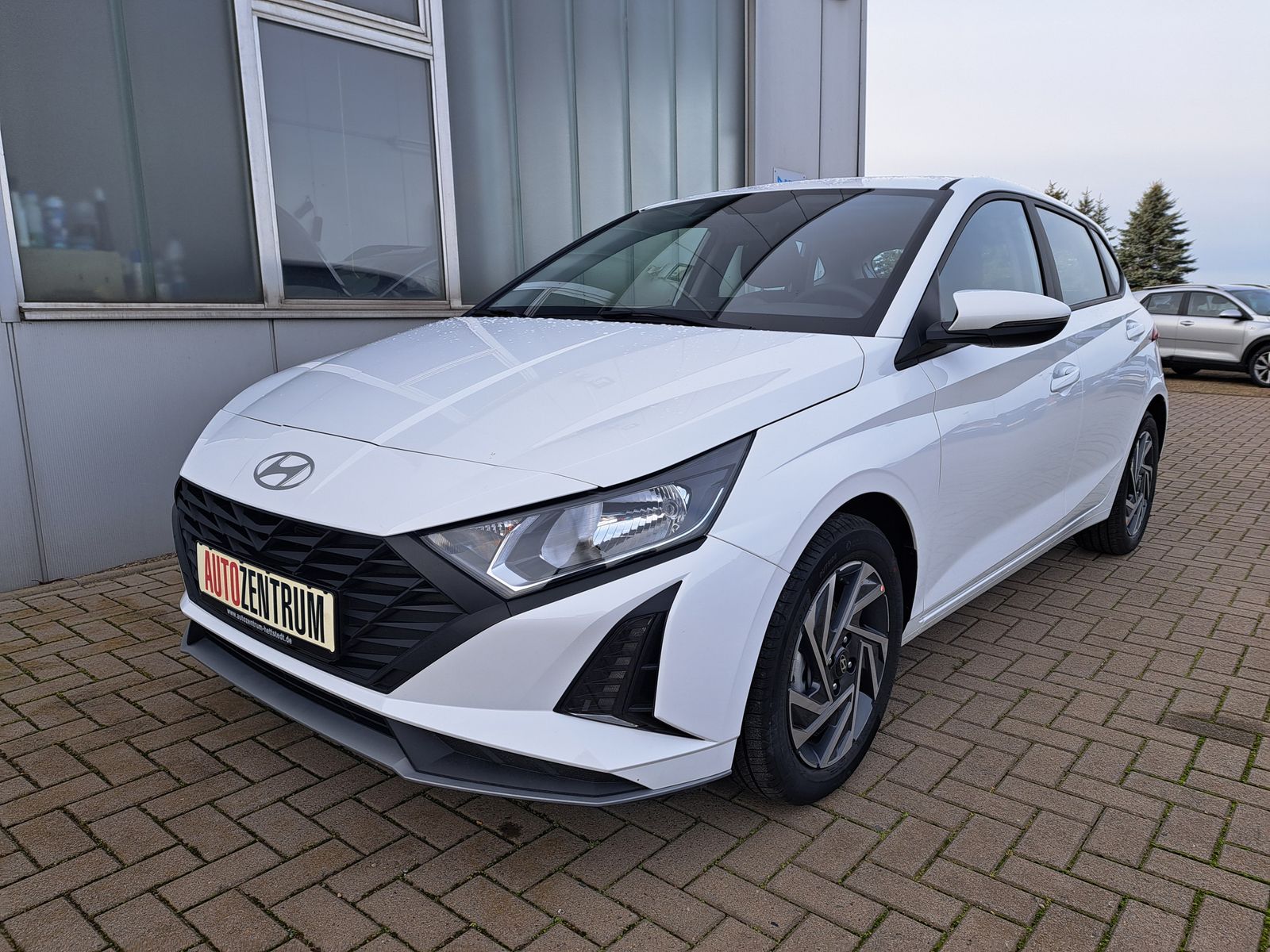 Fahrzeugabbildung Hyundai i20 1.2 NAVI ALU WINTERPAKET KAMERA KLIMA