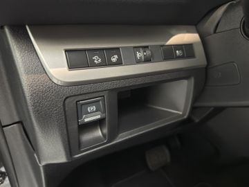 Citroën Spacetourer 2.0 BlueHDi 180 Max AHK+Kam.+LED