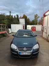 Volkswagen VW Jetta 1.6  mit wenig KM - Volkswagen Jetta mit Benzin-Antrieb: Limousine, 1.6