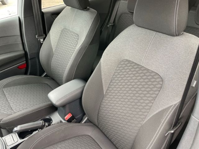 Fahrzeugabbildung Ford Fiesta 1.0 EcoBoost M-Hybrid, Titanium, Klimaanl