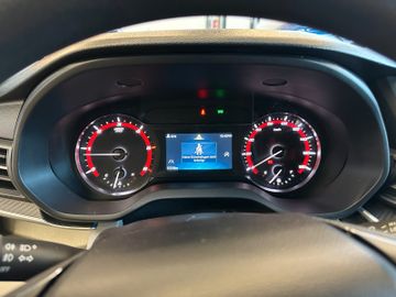 Maxus Deliver 9 *Klima*PDC*Kamera*Carplay*