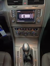 Volkswagen Golf - 12