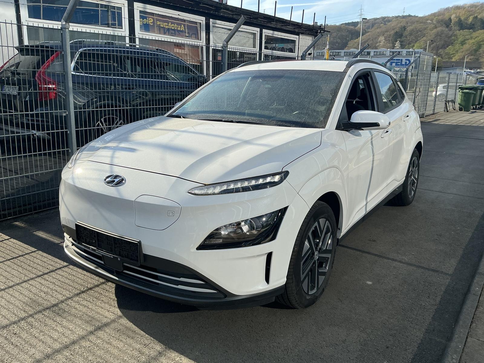 Hyundai KONA Kona Select R.Cam dig.Cockpit SHZ LED ACC DAB