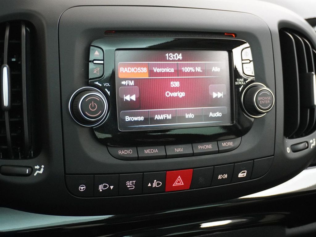 Fiat 500L Trekking 1.4-T-Jet panorama dach AHK navi s
