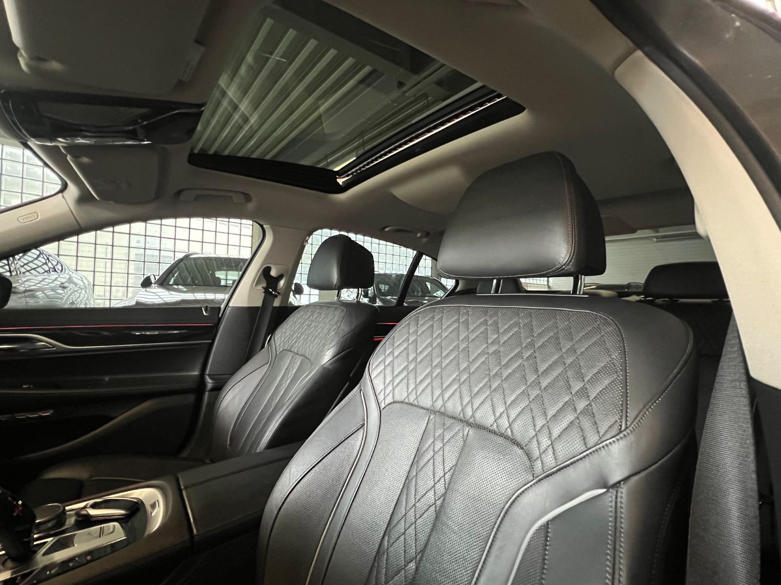 Fahrzeugabbildung BMW 740 d xDrive *MASSAGE* LEDER EXCLUSIVE *