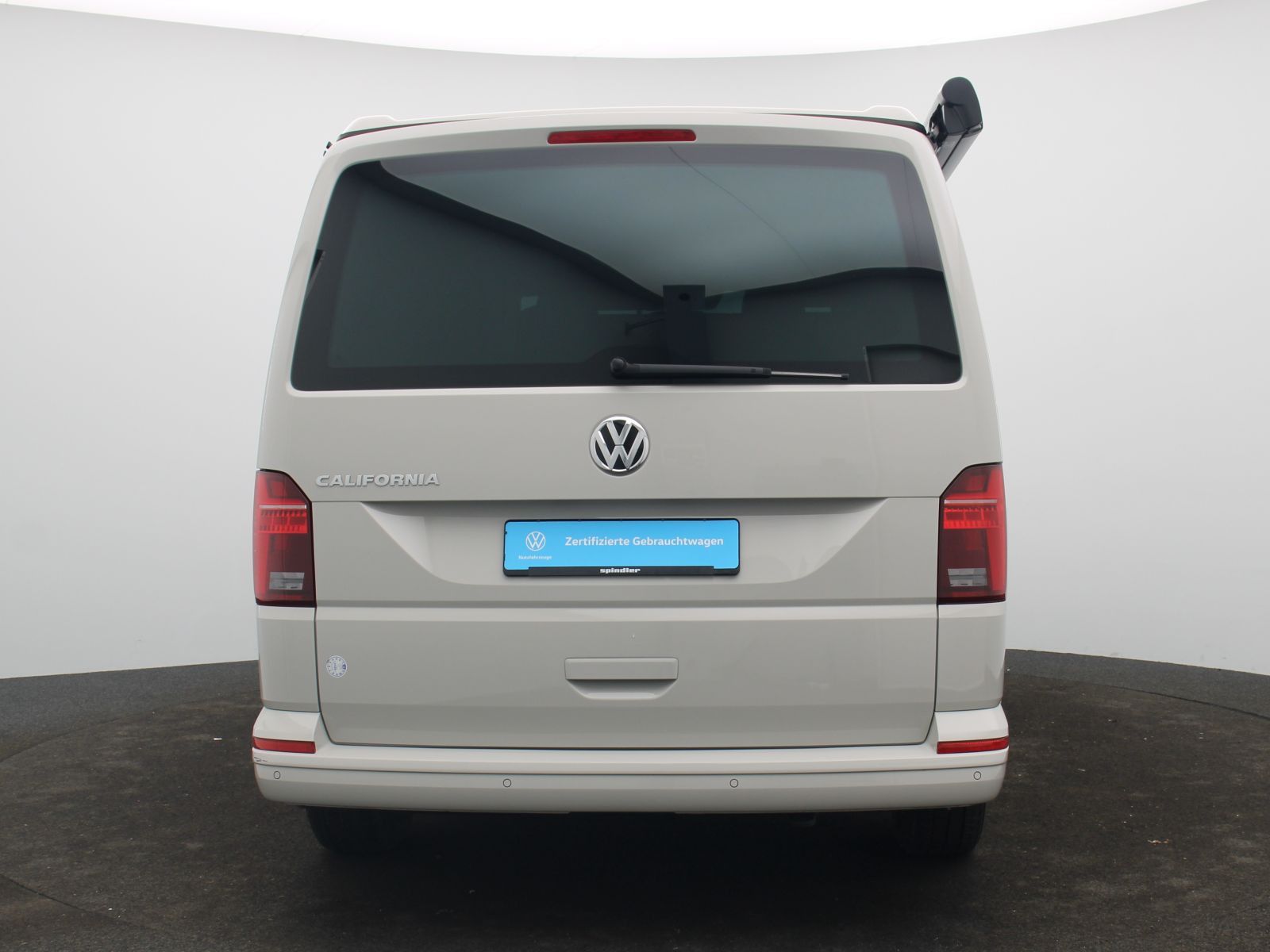 Volkswagen T6 California - Bild 8