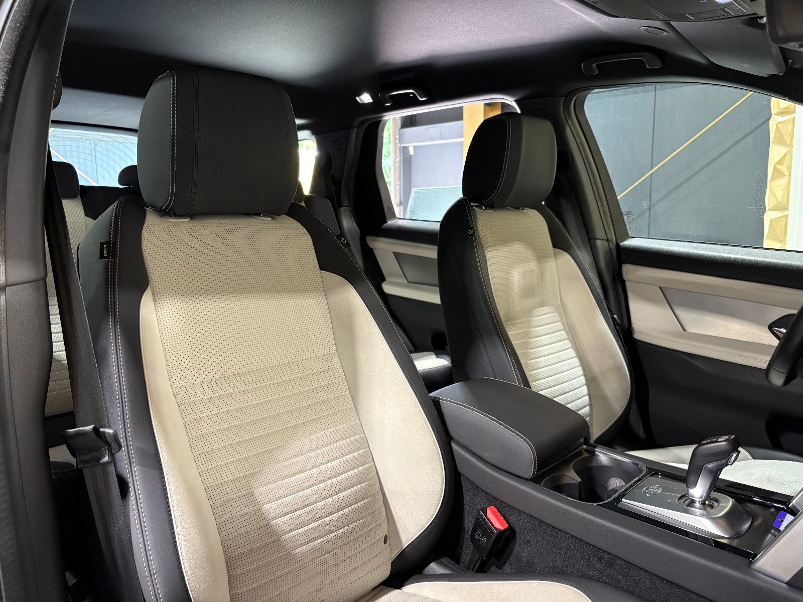 Fahrzeugabbildung Land Rover Discovery Sport Urban Edition/NAVI/KAMERA/APPLE/