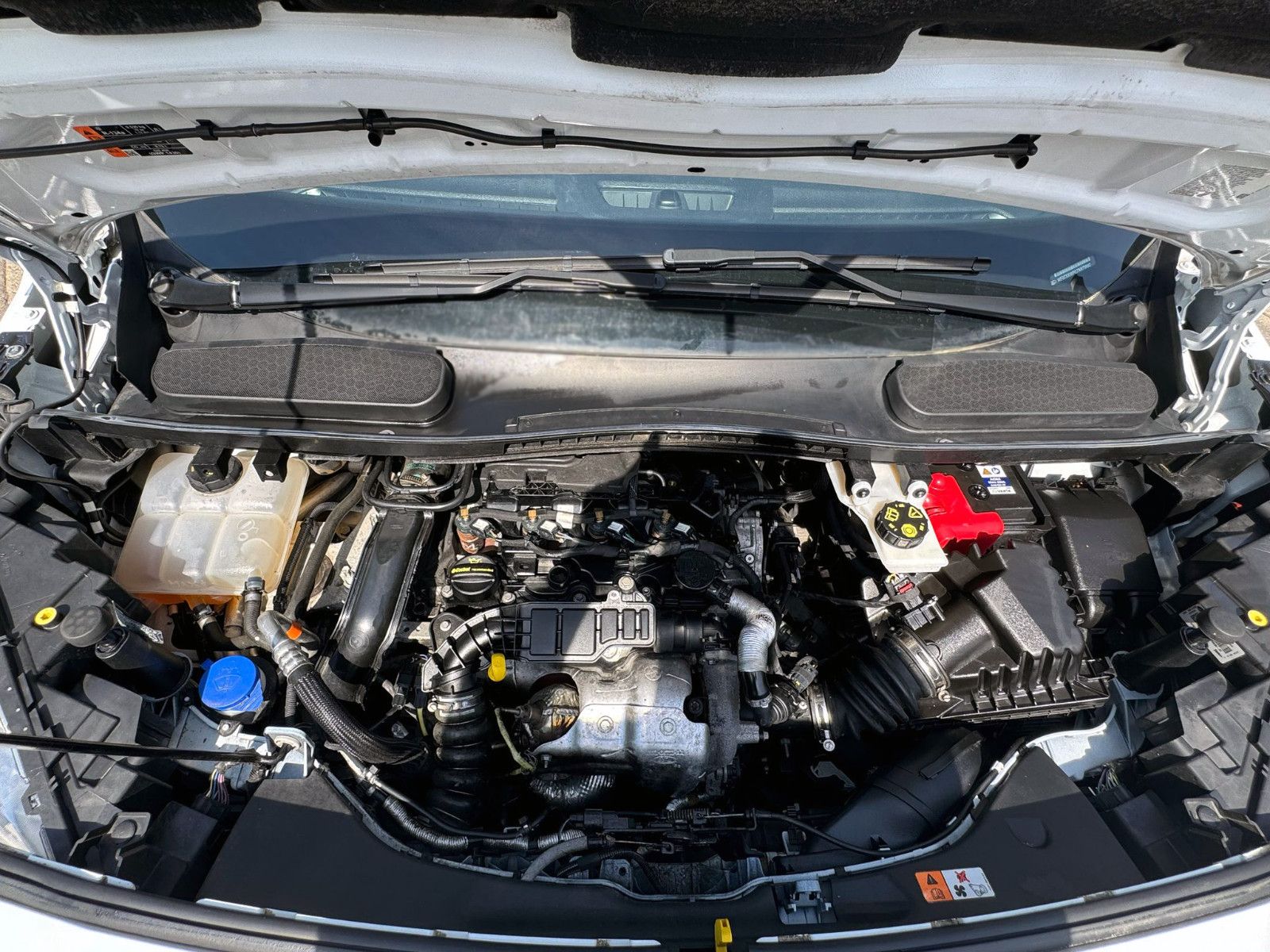 Fahrzeugabbildung Ford Transit Connect Kombi L2 1.5 EB Aut. Trend KAM