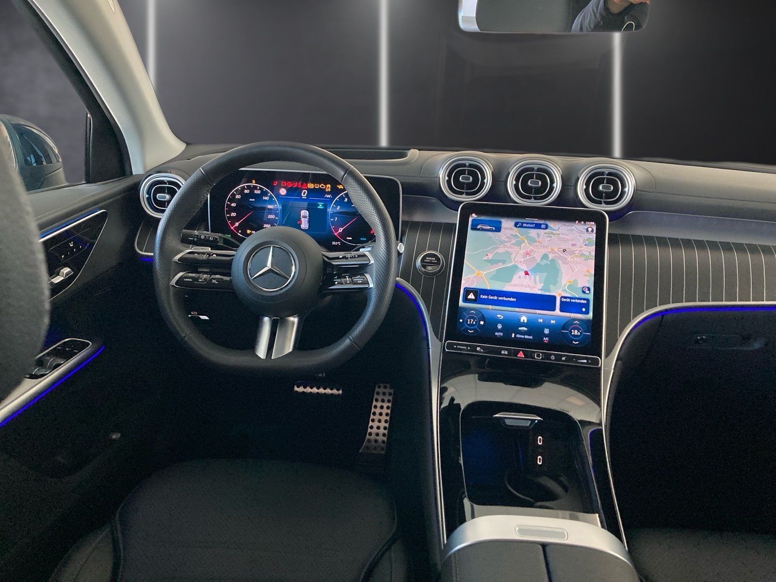Fahrzeugabbildung Mercedes-Benz GLC 200 4M AMG*AHK*20"*360*HUD*Night*DIGITAL*
