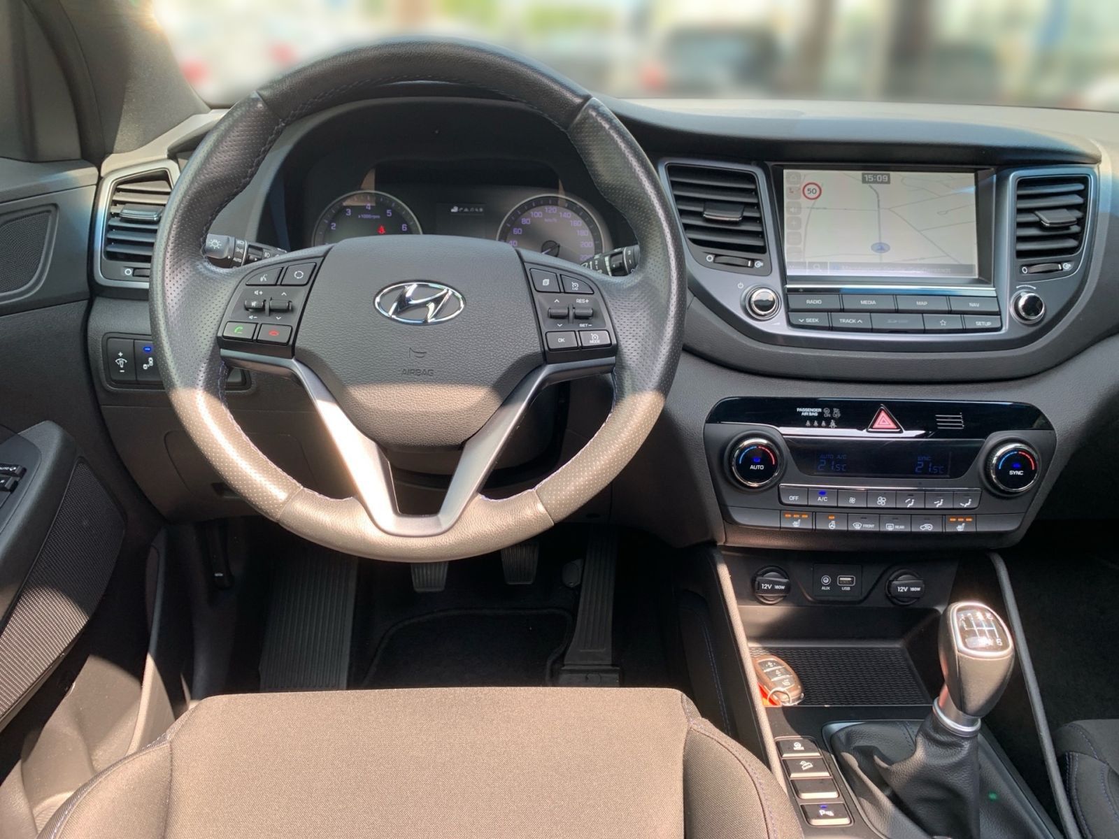 Fahrzeugabbildung Hyundai TUCSON 1.6 Turbo Passion + Panorama Dach